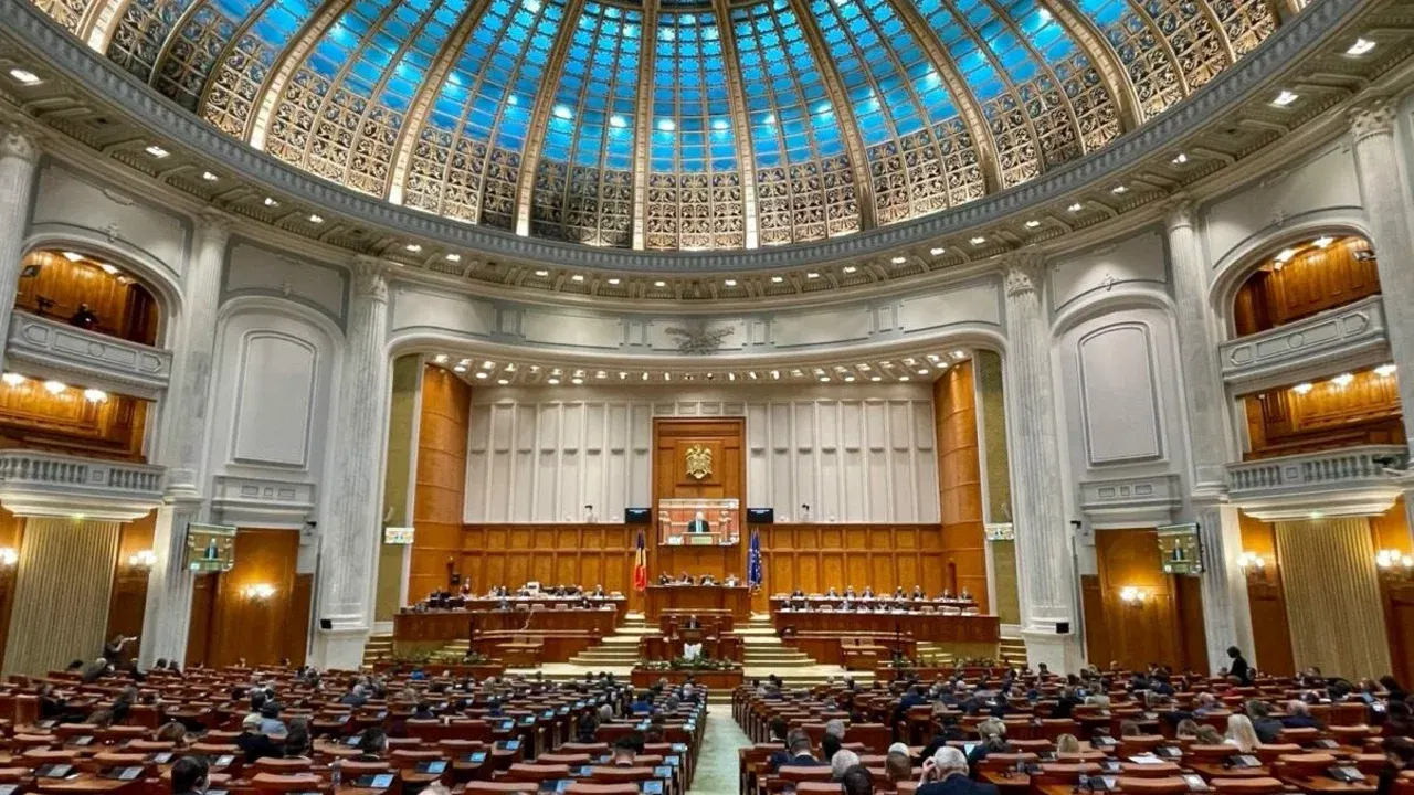 Ședință în plenul Camerei Deputaților, în Palatul Parlamentului