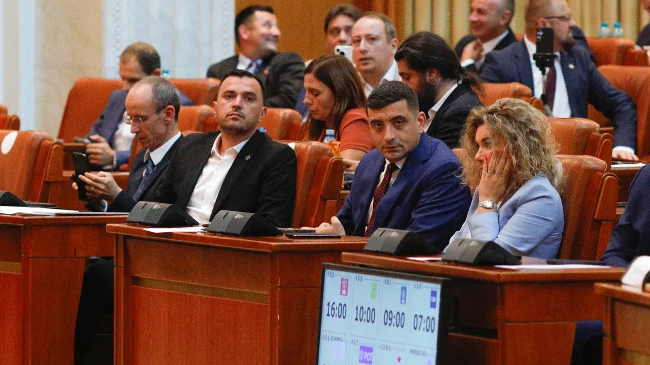 George Simion și Marius Lulea în sala Camerei Deputaților
