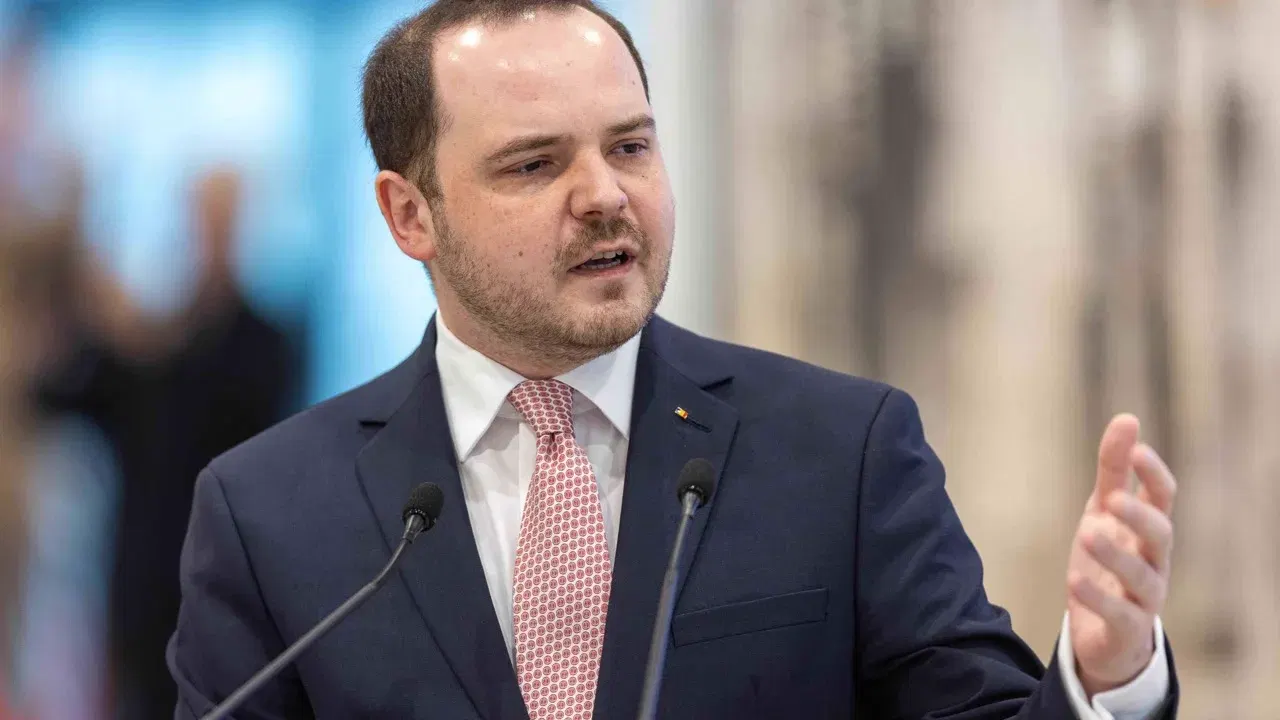 Alexandru Rogobete vorbește în fața presei